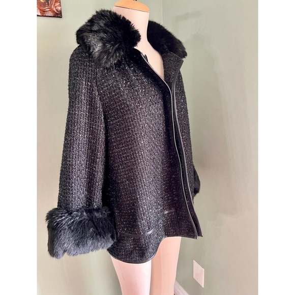 Victoria Secret's Fancy Schmancy Coat w/ Removeable Faux Fur Women's Medium - Picture 2 of 4